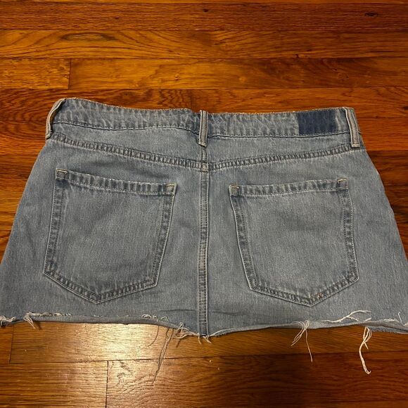 Hollister Women's Denim Skirt - Picture 3 of 6